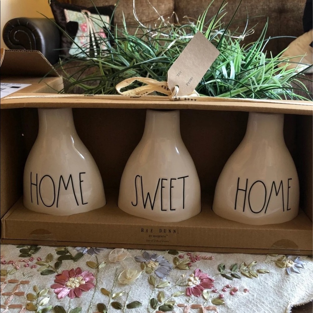 Rae Dunn Home sweet home bud vases